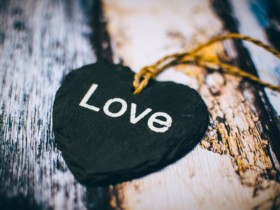 如何提升夫妻感情?