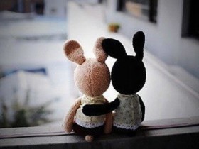 伤了女朋友的心怎么办?