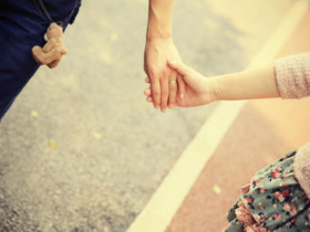 父母到成都婚介机构为大龄子女征婚靠谱吗?百和情缘来揭晓