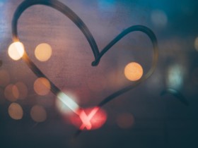 网上征婚平台:离婚过的女人可以娶吗?