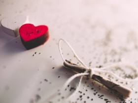 成都婚恋平台:女生加班到很晚怎么关心她?